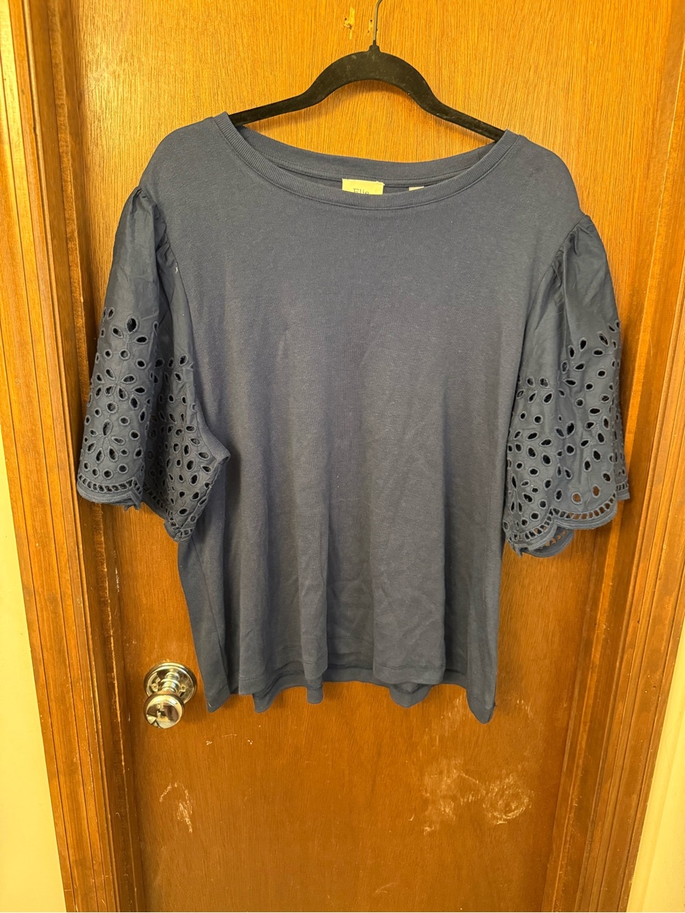 Elie Tahari Navy Eyelet Short Sleeve Tee Size 2x